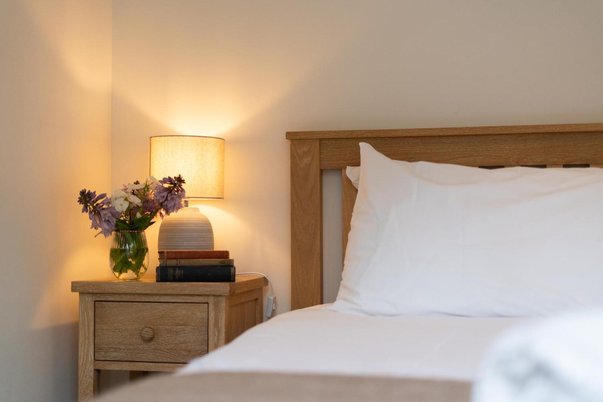 Woodlands House With Hot Tub Hotell Ballachulish Exteriör bild