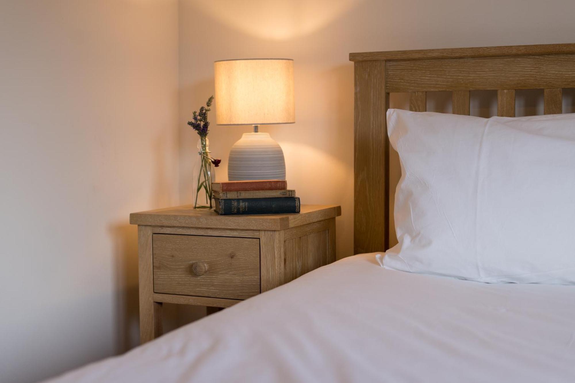 Woodlands House With Hot Tub Hotell Ballachulish Exteriör bild